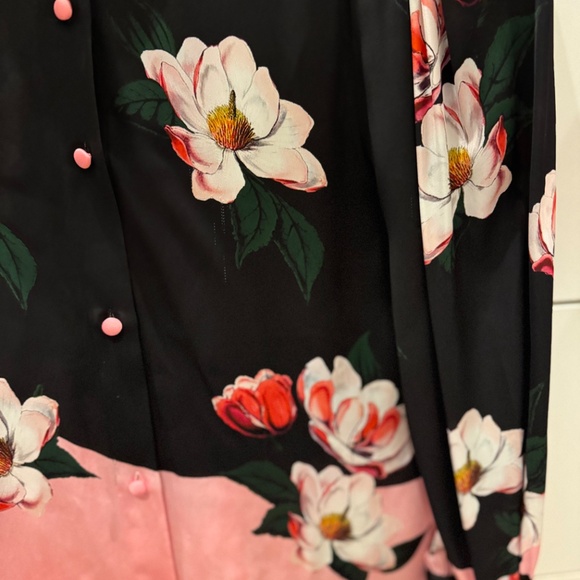 Alice and Olivia Willa Floral tie sleeve blouse S/P - Picture 7 of 7